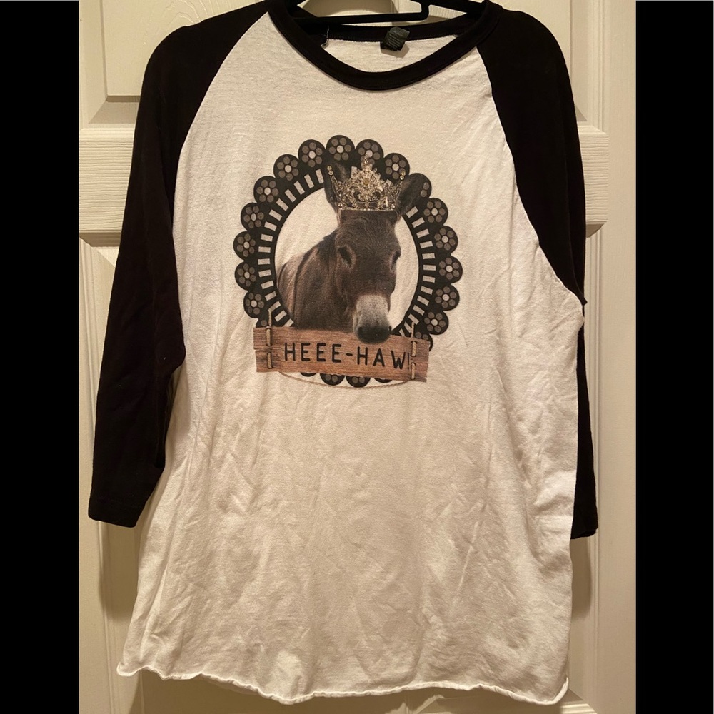 Fun bling queen 👑 T-shirt sz xl